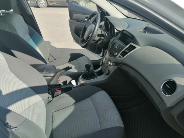 Chevrolet Cruze J300, 2010 г.