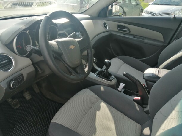 Chevrolet Cruze J300, 2010 г.