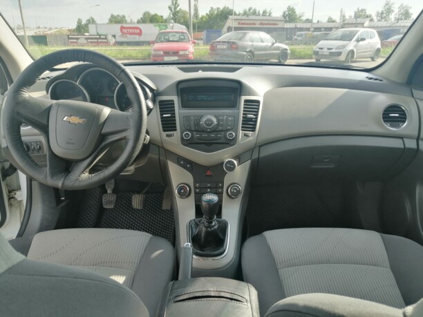 Chevrolet Cruze J300, 2010 г.