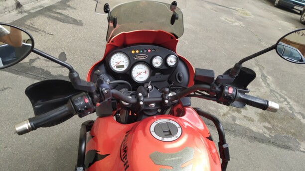 Triumph Tiger 955i, 2004 г.
