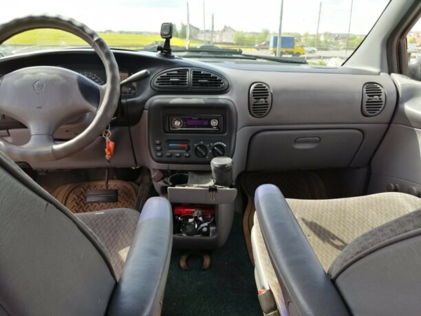 Dodge Caravan III, 7 мест, 1998 г.
