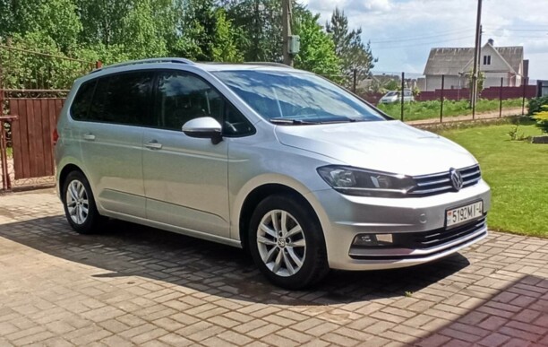 Volkswagen Touran III, 7 мест, 2015 г.