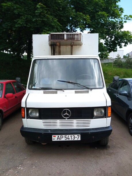 Mercedes-Benz Т1 207D - 410D 408D, 1990 г.