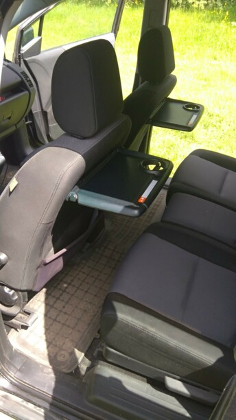 Mazda 5 I · Рестайлинг, 7 мест, 2007 г.