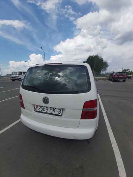 Volkswagen Touran I, 5 мест, 2003 г.