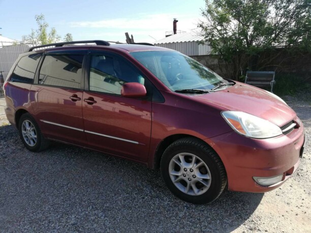 Toyota Sienna II (XL20), 7 мест, 2005 г.