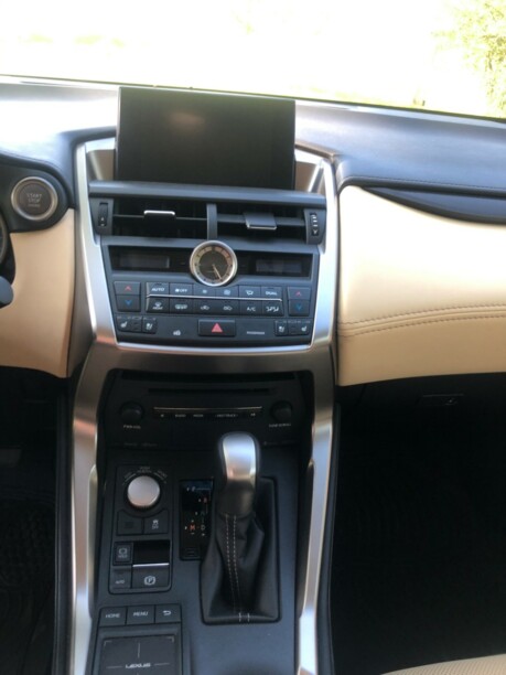 Lexus NX, 2016 г.