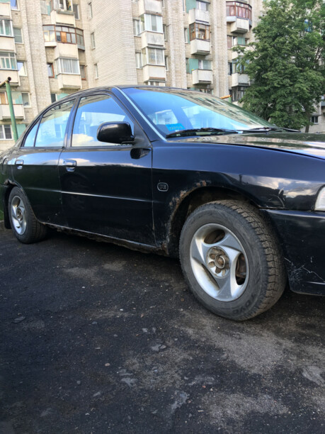 Mitsubishi Mirage V, 2000 г.