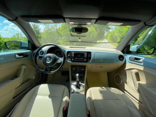 Volkswagen Beetle A5, 2015 г.