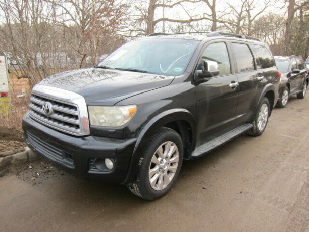 Toyota Sequoia II, 7 мест, 2008 г.