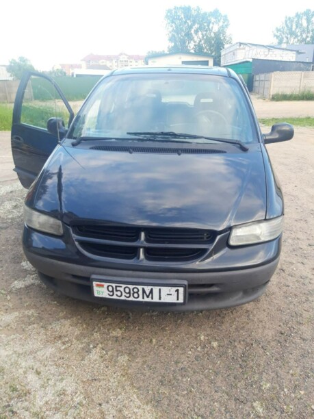Chrysler Voyager III, 7 мест, 1999 г.