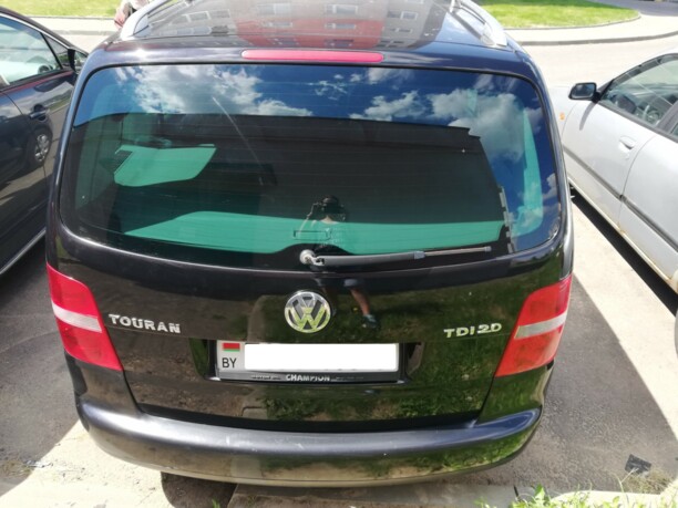 Volkswagen Touran I, 7 мест, 2005 г.