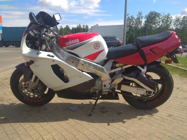 Yamaha FZR, 1997 г.