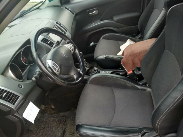 Peugeot 4007, 7 мест, 2008 г.
