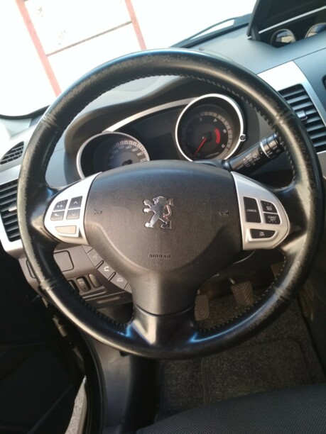 Peugeot 4007, 7 мест, 2008 г.