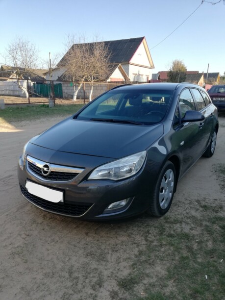 Opel Astra J, 2011 г.