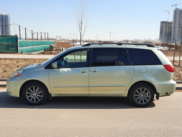 Toyota Sienna II (XL20) · Рестайлинг, 7 мест, 2006 г.