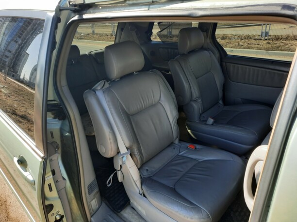 Toyota Sienna II (XL20) · Рестайлинг, 7 мест, 2006 г.