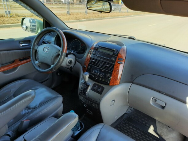 Toyota Sienna II (XL20) · Рестайлинг, 7 мест, 2006 г.