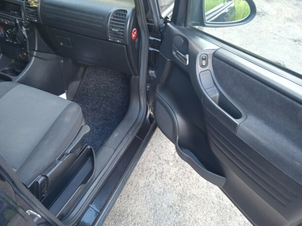 Opel Zafira A, 7 мест, 2002 г.