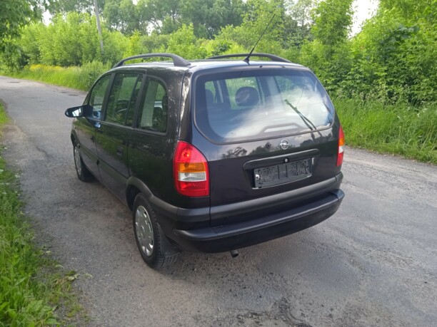 Opel Zafira A, 7 мест, 2002 г.