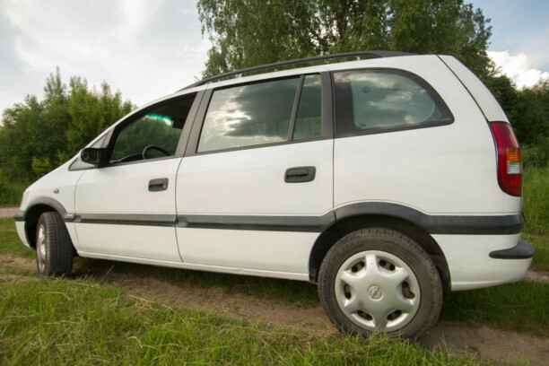 Opel Zafira A, 7 мест, 2001 г.