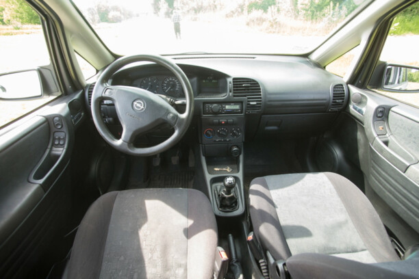 Opel Zafira A, 7 мест, 2001 г.