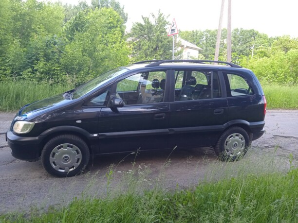 Opel Zafira A, 7 мест, 2002 г.