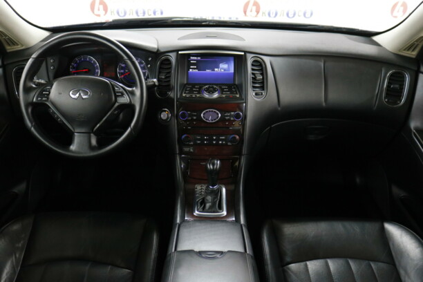 Infiniti EX, 2009 г.