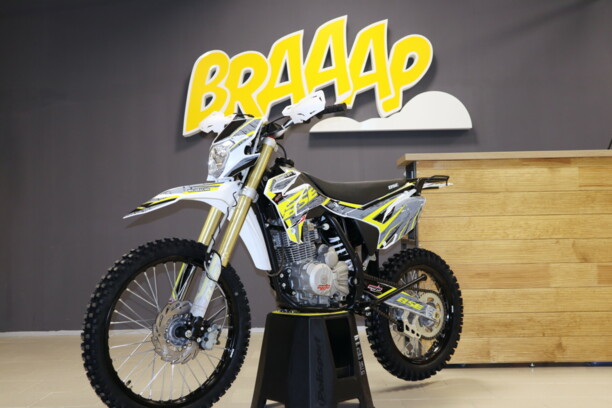 BSE Z3 172 FMM (без ПТС), 2022 г.
