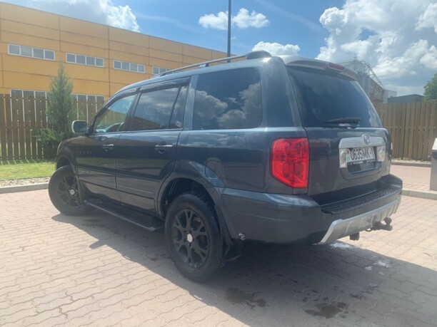 Honda Pilot I, 7 мест, 2004 г.