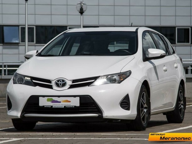 Toyota Auris II (E180), 2014 г.