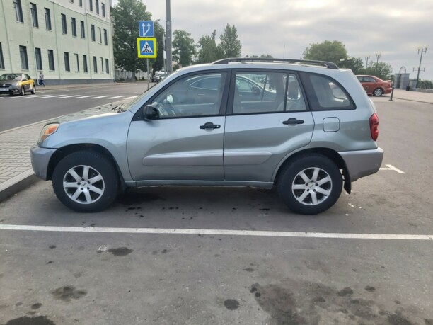 Toyota RAV4 II (XA20) · Рестайлинг, 5 мест, 2005 г.