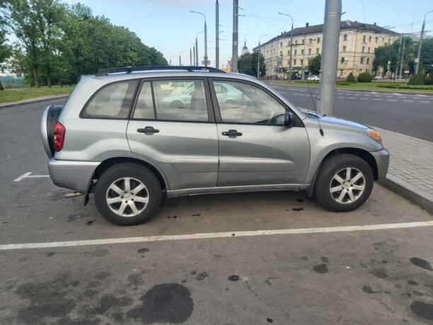 Toyota RAV4 II (XA20) · Рестайлинг, 5 мест, 2005 г.