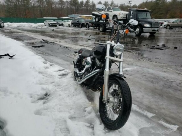 Harley-Davidson Dyna Street Bob, 2012 г.