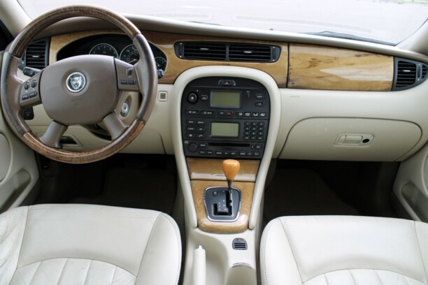 Jaguar X-Type, 2002 г.