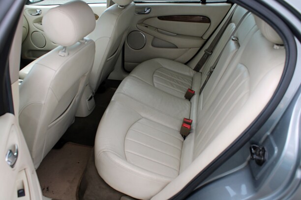 Jaguar X-Type, 2002 г.