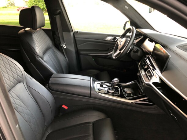 BMW X7, 7 мест, 2020 г.