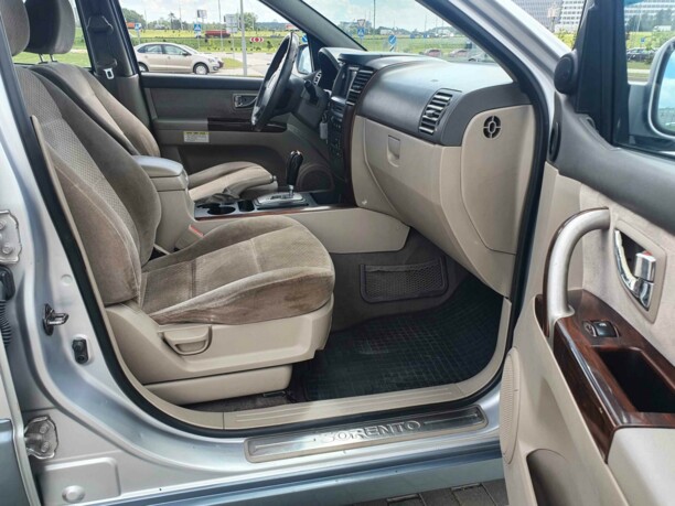 Kia Sorento I, 7 мест, 2005 г.