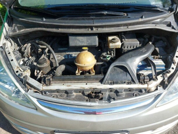 Toyota Previa II (XR30, XR40), 7 мест, 2001 г.