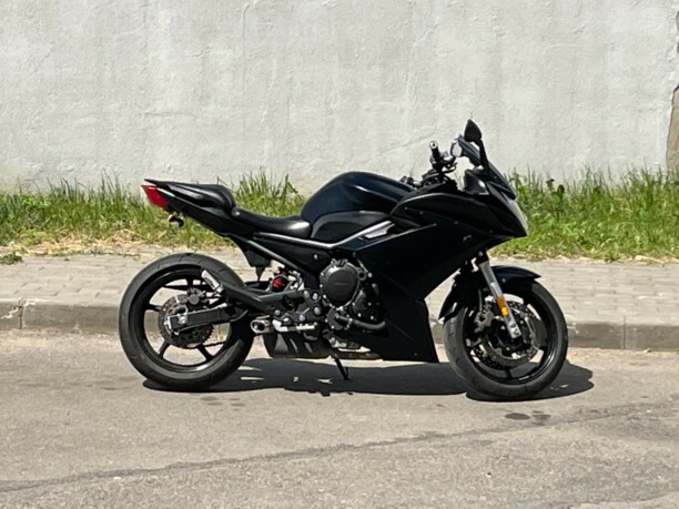 Yamaha FZR FZ6R, 2011 г.