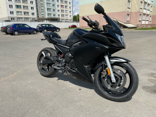 Yamaha FZR FZ6R, 2011 г.