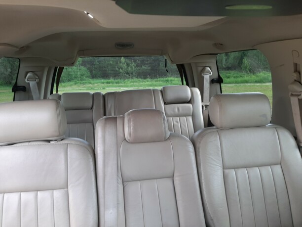 Lincoln Navigator II, 7 мест, 2003 г.