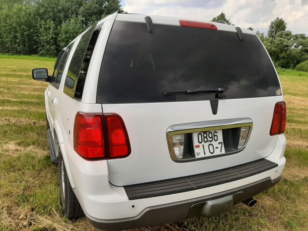 Lincoln Navigator II, 7 мест, 2003 г.