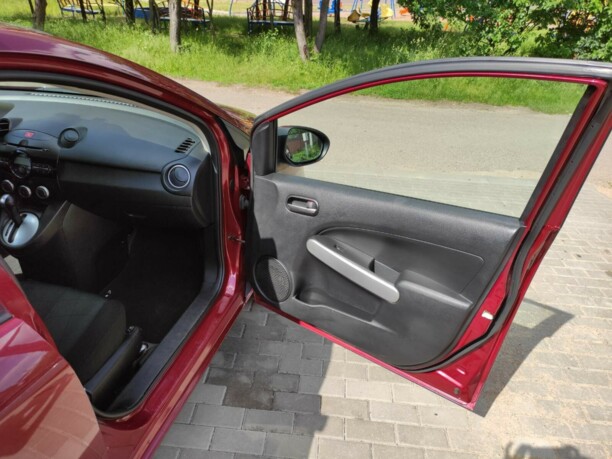 Mazda 2 II · Рестайлинг, 2011 г.