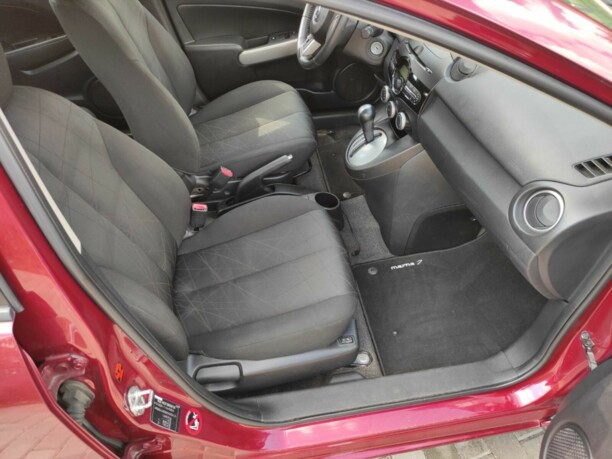 Mazda 2 II · Рестайлинг, 2011 г.