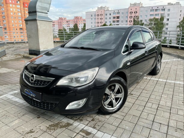 Opel Astra J, 2010 г.