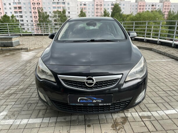 Opel Astra J, 2010 г.