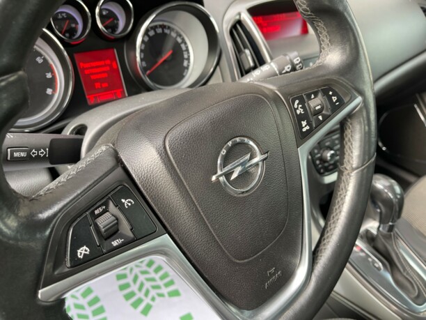 Opel Astra J, 2010 г.