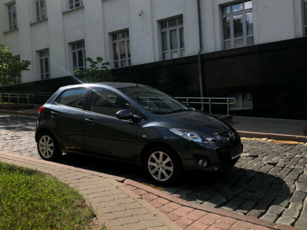 Mazda 2 II · Рестайлинг, 2011 г.